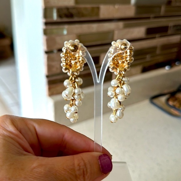 Chandelier Pearls Fashion Earrings NEW! - Picture 5 of 6